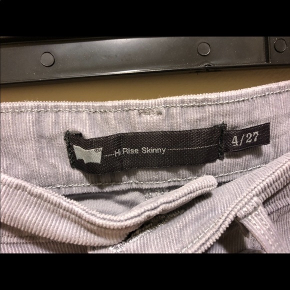 Levi’s Hi-Rise Corduroy Skinny Jeans - Picture 3 of 3